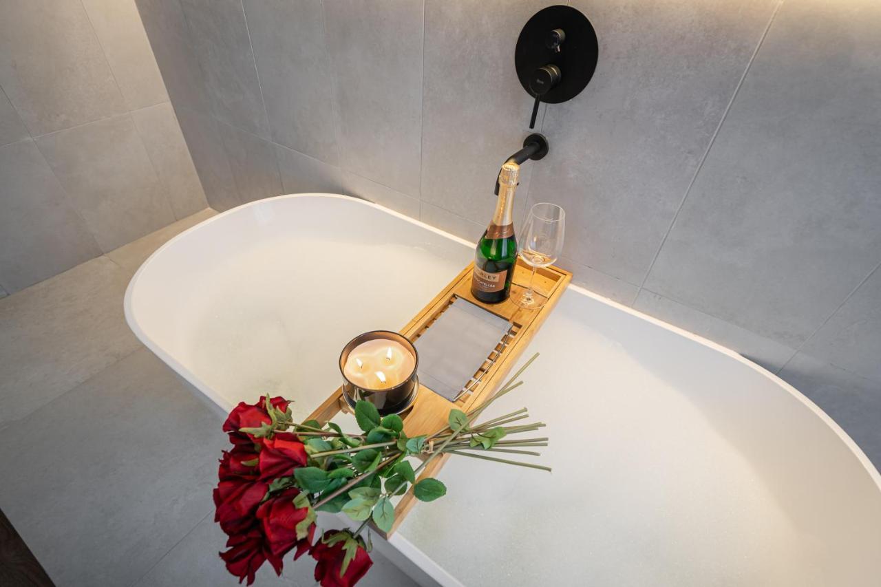 You Boutique Suites, Best Location By Bqa Budapeste Exterior foto